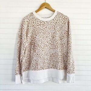 Animal print sweater Size Medium